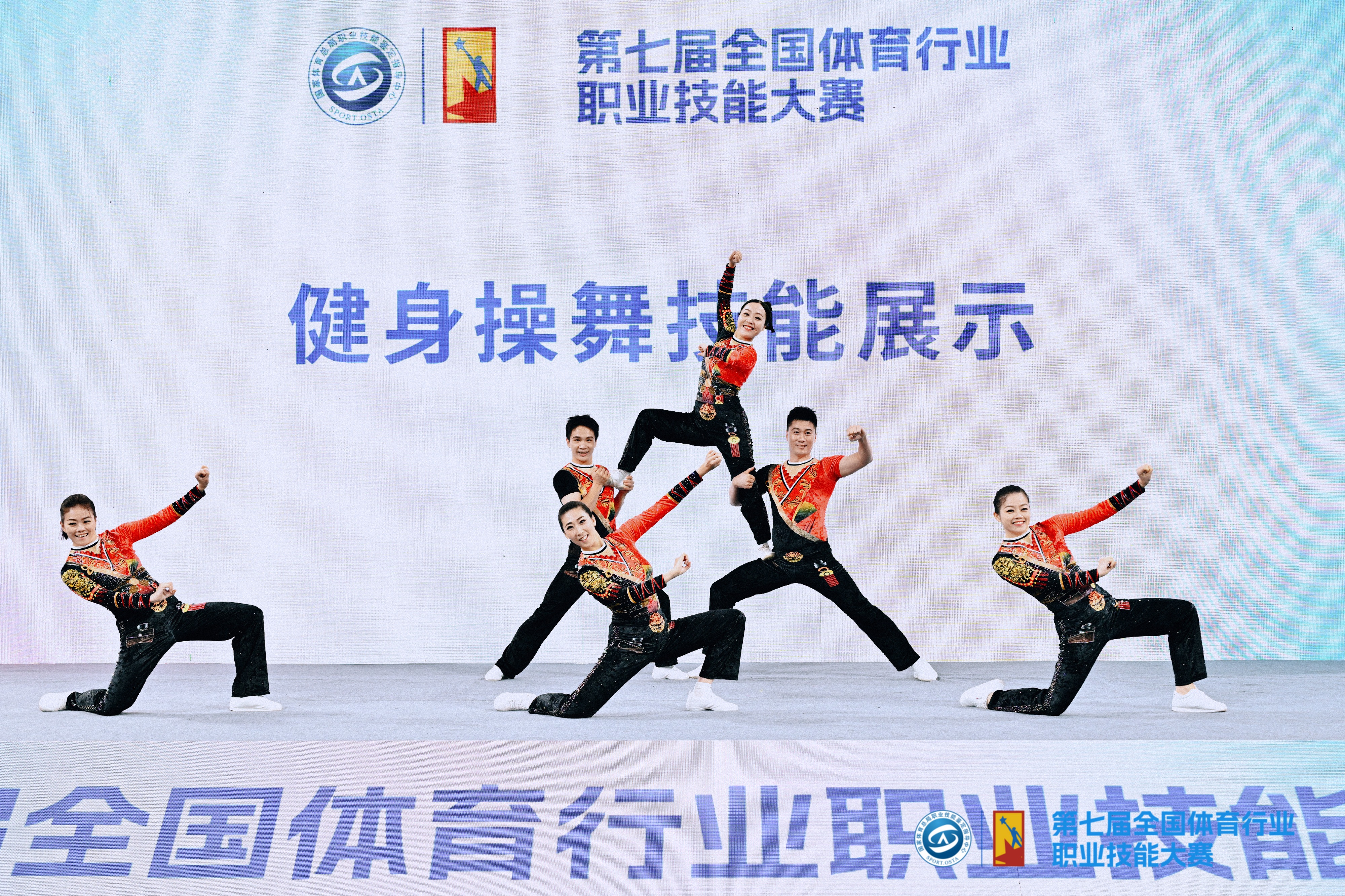 1c5cc47097750bc9f0416e23296feef1.jpg